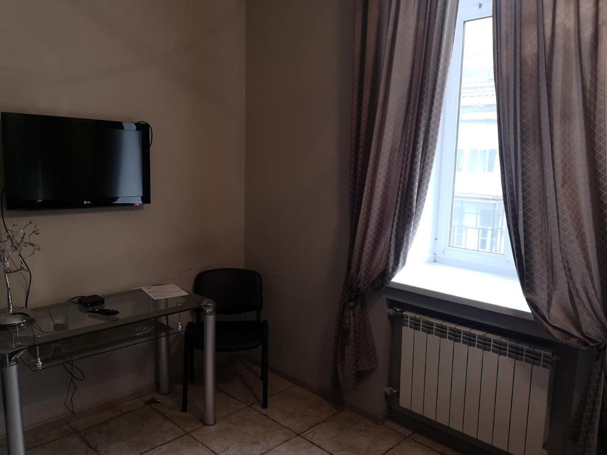 Opera Apart Hotel Kiev Ngoại thất bức ảnh
