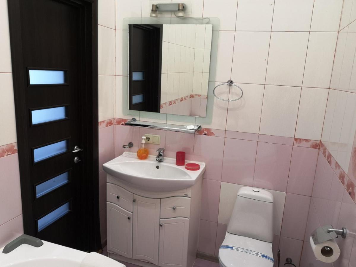 Opera Apart Hotel Kiev Ngoại thất bức ảnh