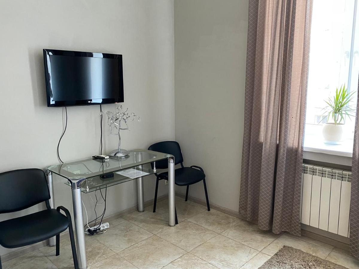 Opera Apart Hotel Kiev Ngoại thất bức ảnh