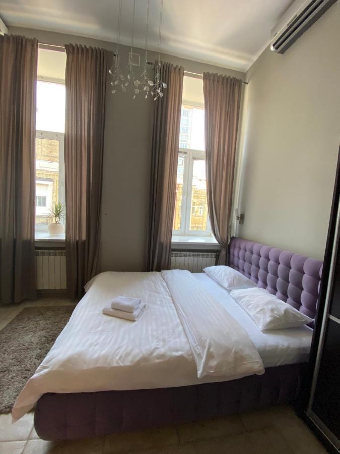 Opera Apart Hotel Kiev Ngoại thất bức ảnh