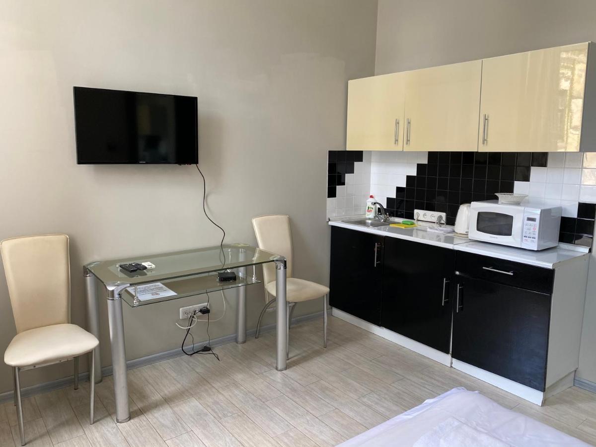 Opera Apart Hotel Kiev Ngoại thất bức ảnh